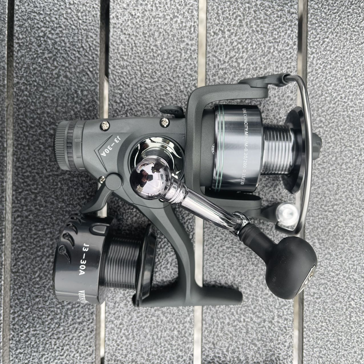 Катушка J3 00 A vitfishing с байтранером