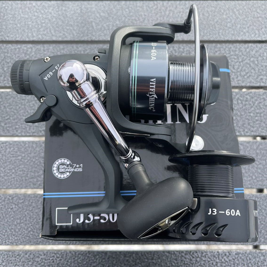Катушка J3 00 A vitfishing с байтранером — изображение 2